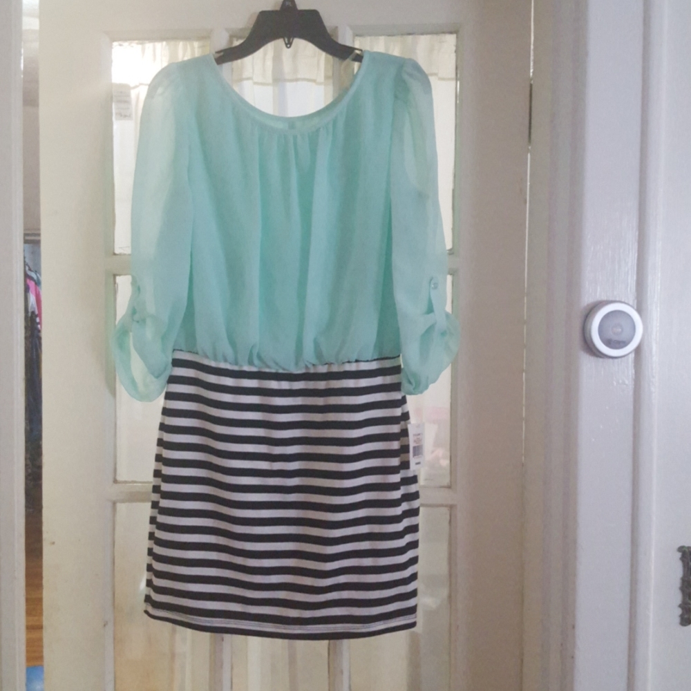 Juniors dress